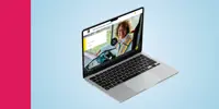 A laptop showing a driving related SimTutor Author simulation